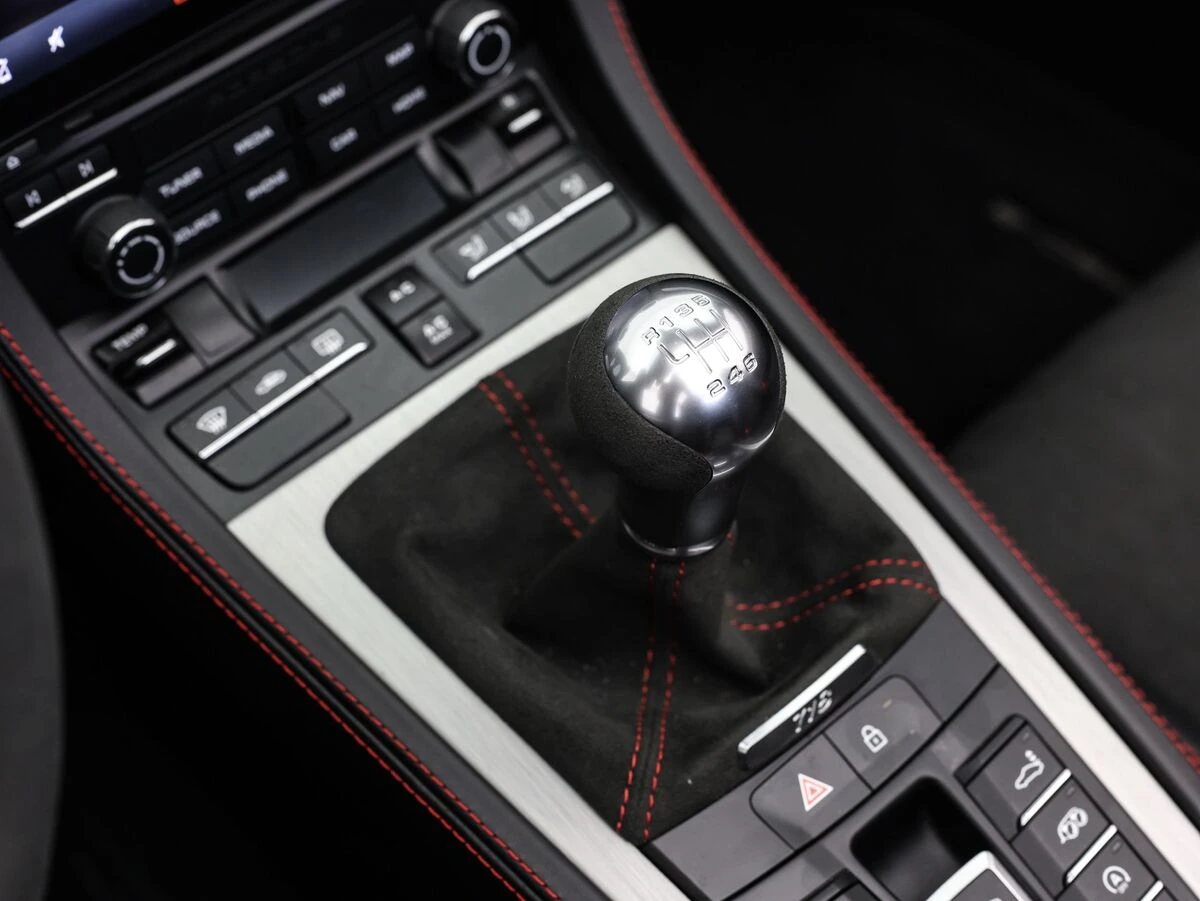 2022 Porsche 718 Spyder - Photo 40