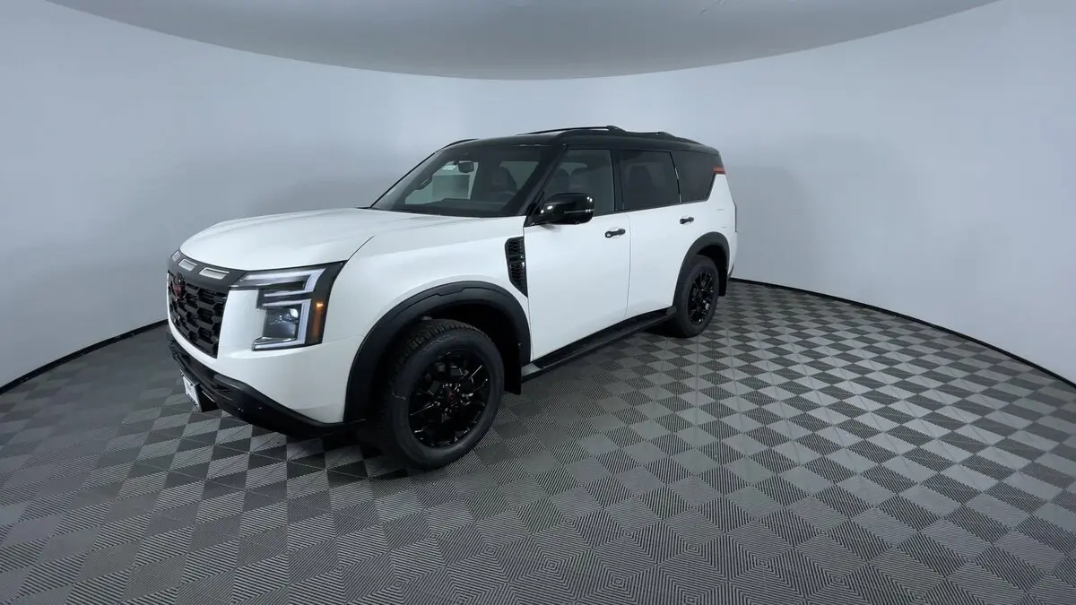 2026 Nissan Armada photo 4