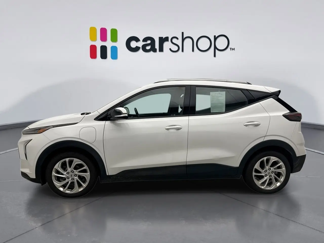 2023 Chevrolet Bolt EUV photo 2