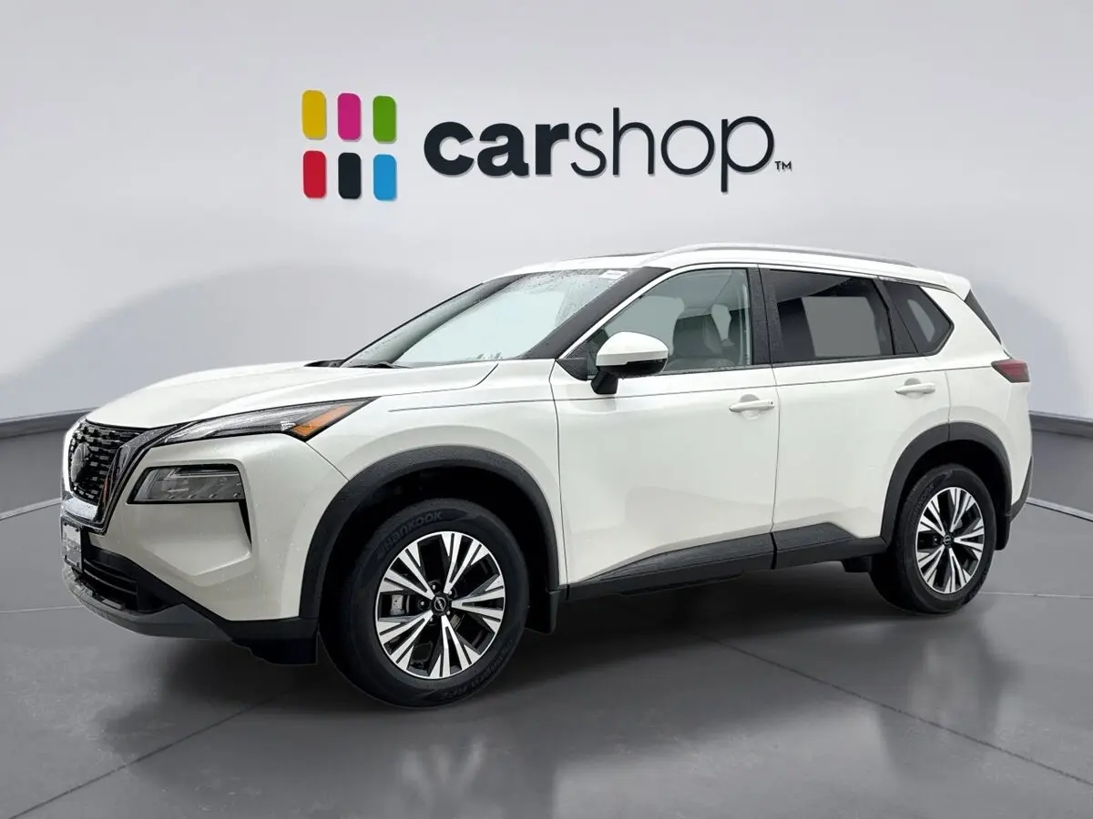 2023 Nissan Rogue SV's photo