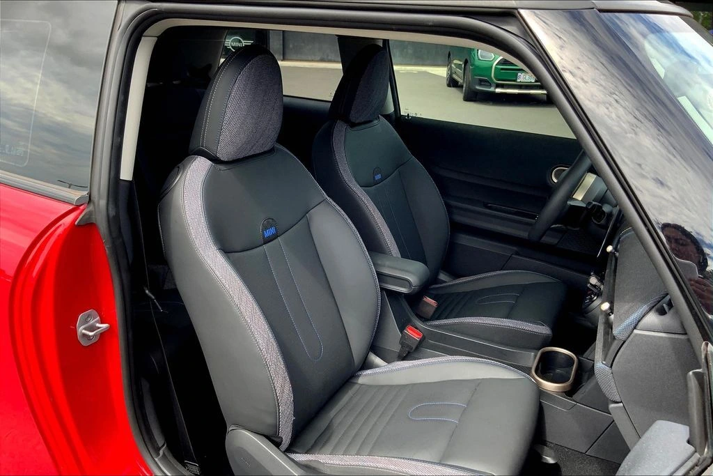 2025 MINI Hardtop 2 Door S - Photo 8