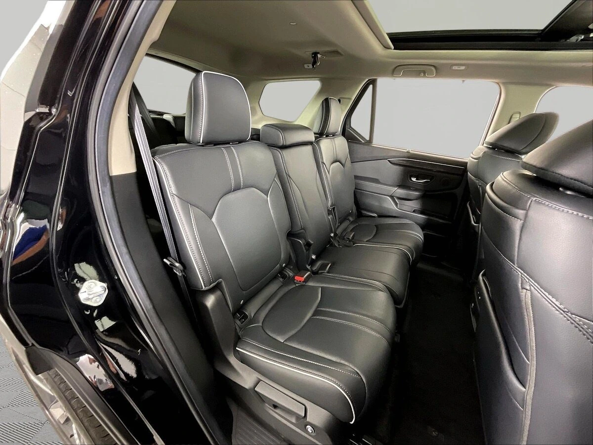 2025 Honda Pilot Elite - Photo 25