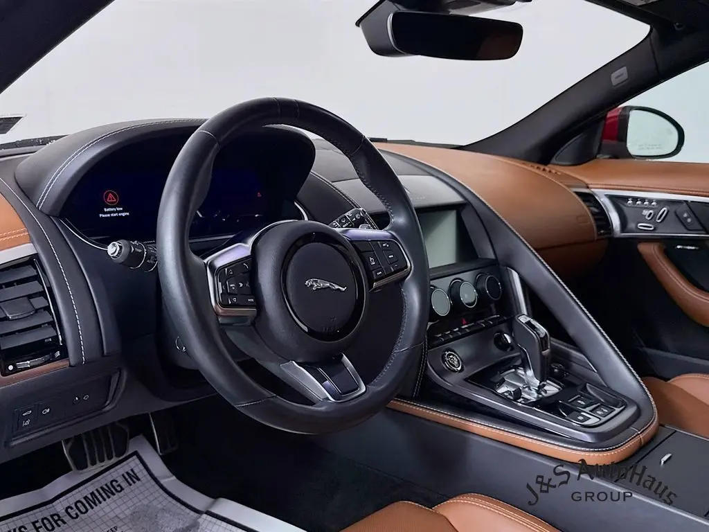2021 Jaguar F-TYPE P300 photo 9