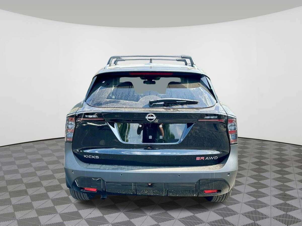 2026 Nissan KICKS SR AWD - Photo 7