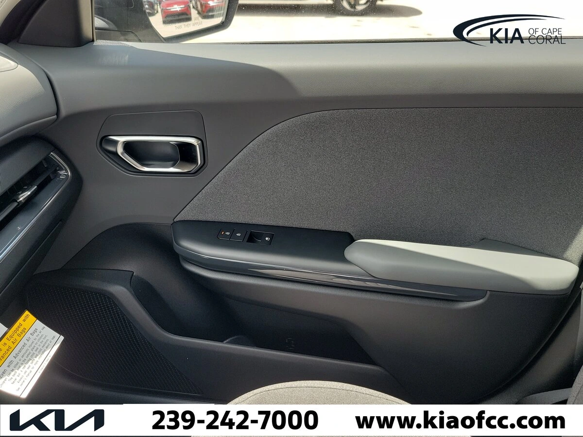 2025 Kia K4 EX - Photo 29