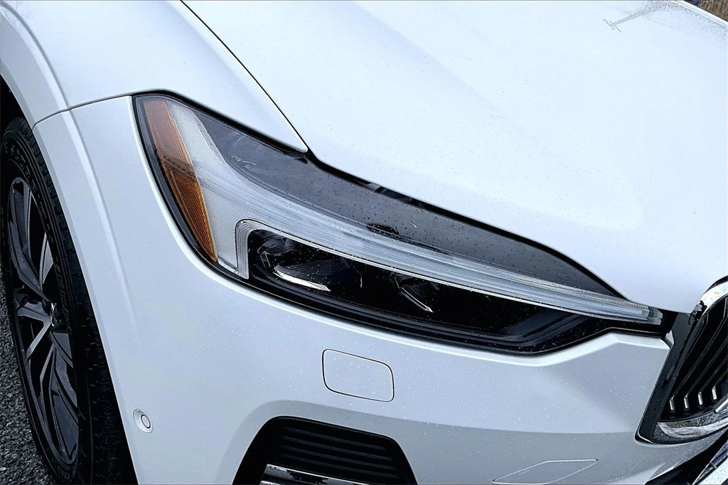 2023 Volvo - image 31