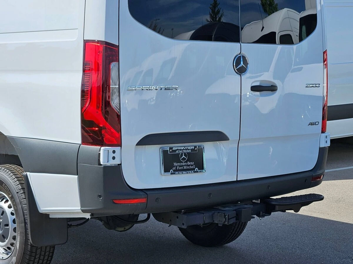 2025 Mercedes-Benz Sprinter Cargo Van Base - Photo 10