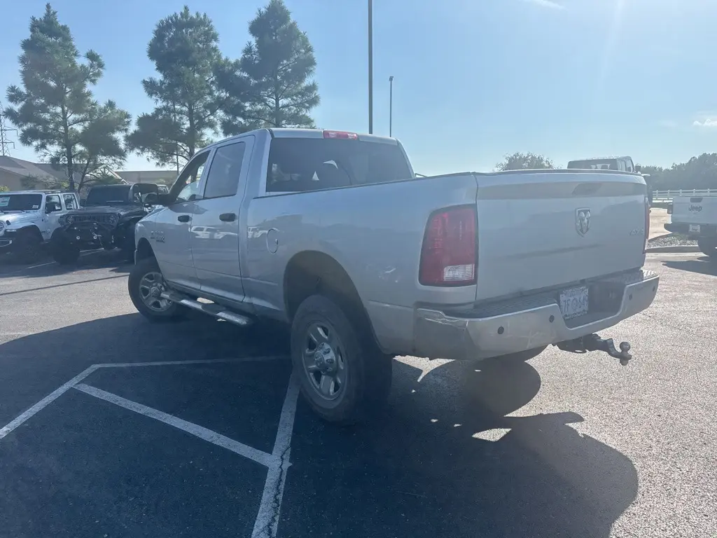 2017 Ram 2500 Tradesman photo 4