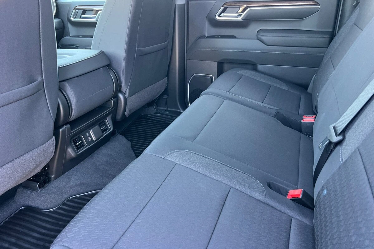 2026 Chevrolet Silverado 1500 LT - Photo 14