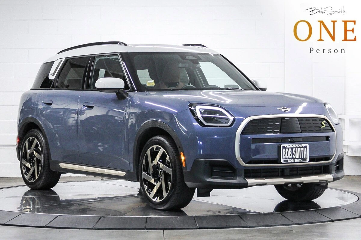 2025 MINI Countryman SE ALL4's photo