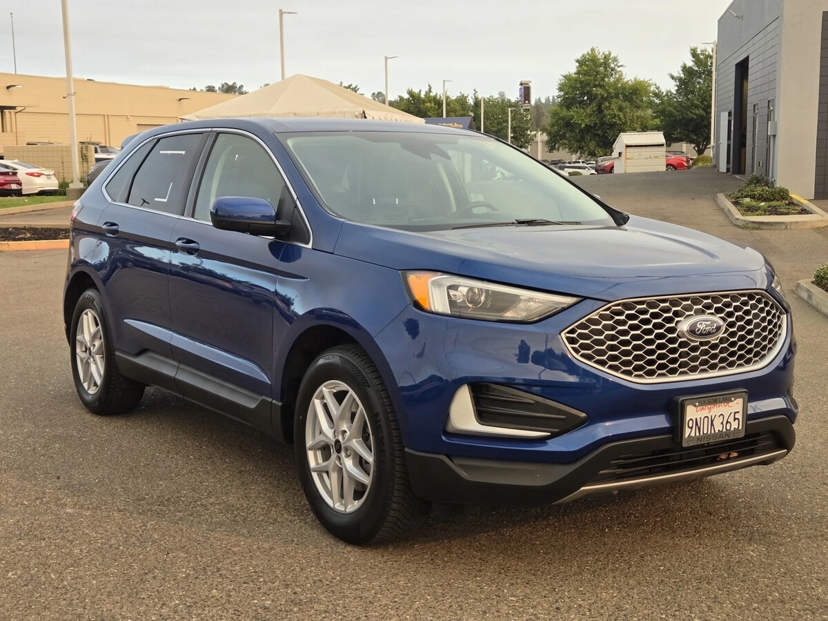 2023 Ford Edge