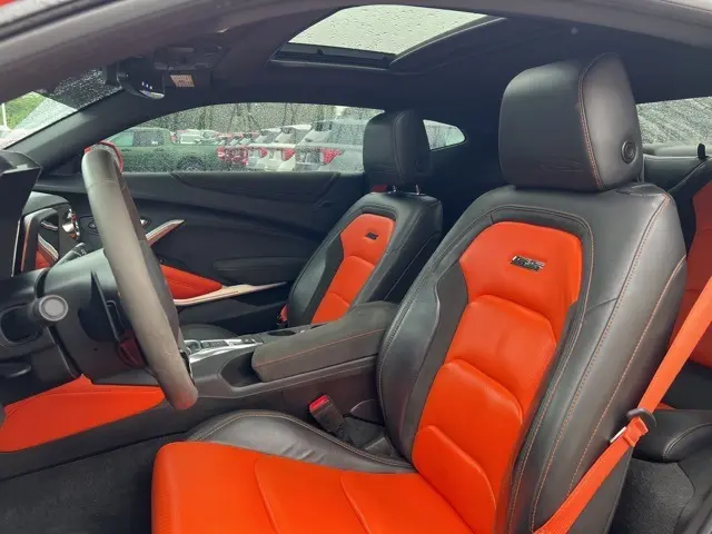 2018 Chevrolet Camaro 2SS photo 4