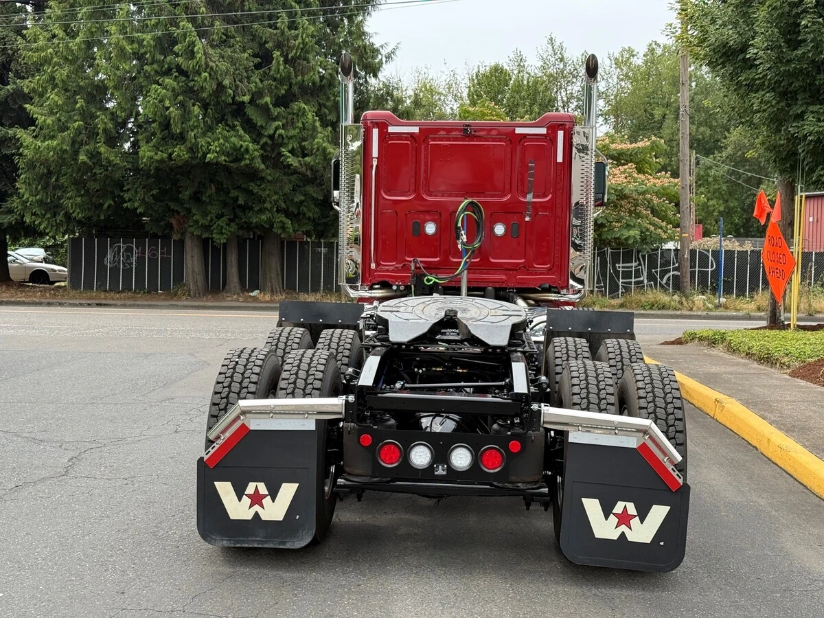 2027 Western Star 49X — photo 4