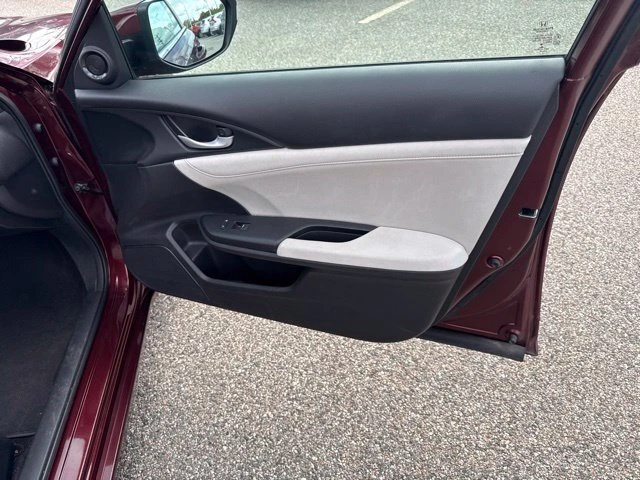 2019 Honda Insight LX - Photo 23
