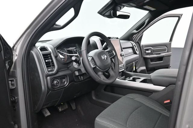 2026 RAM 3500 Big Horn - Photo 16