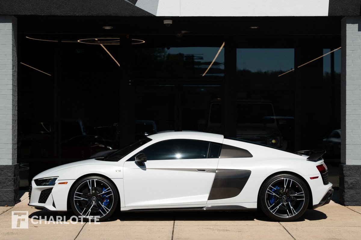 2023 Audi R8 V10 Performance