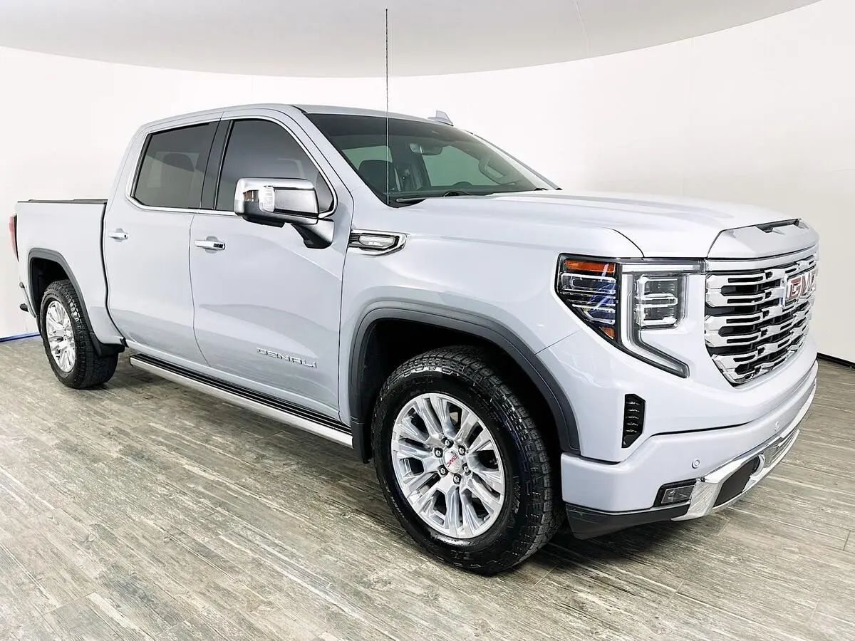 2025 GMC Sierra 1500 Denali's photo