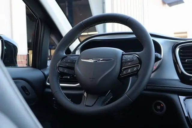 2026 Chrysler Pacifica Limited photo 53