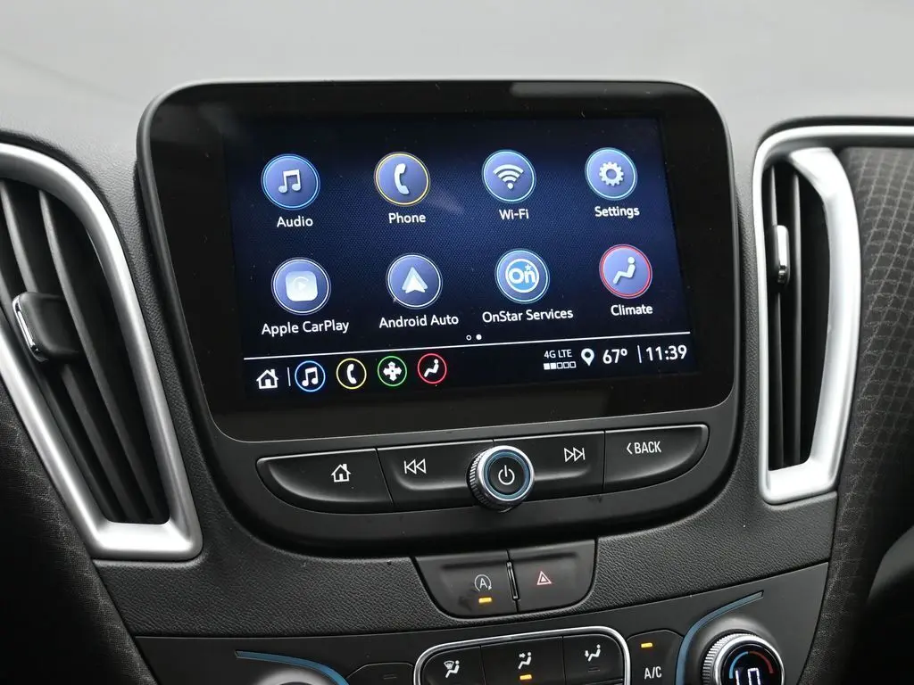2024 Chevrolet Malibu 1LT photo 12