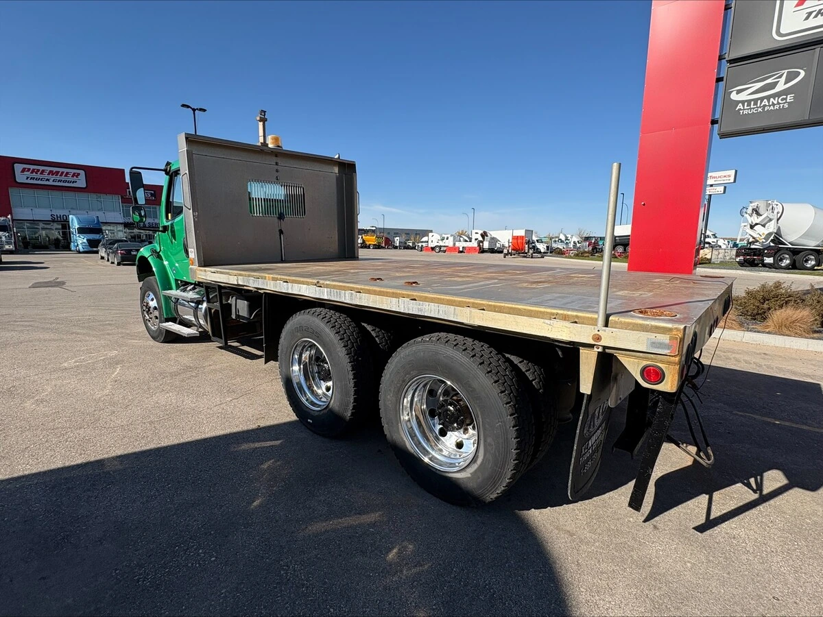 2019 Freightliner M2 106 — photo 5