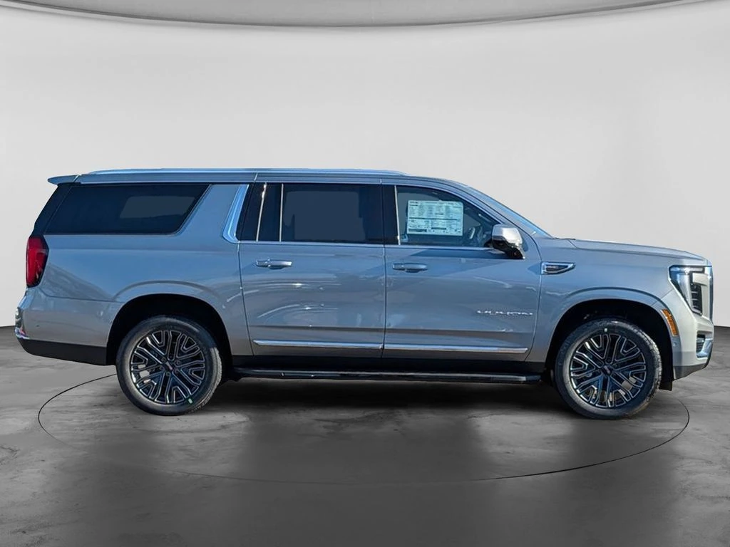 2026 GMC Yukon XL Elevation - Photo 13