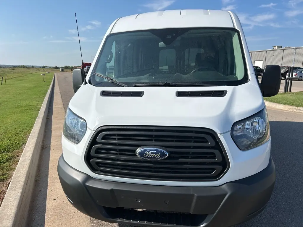2019 Ford Transit photo 2