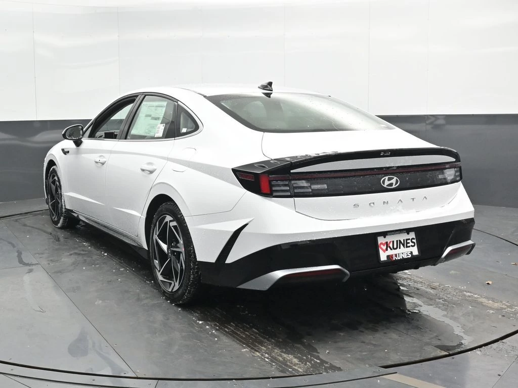 2026 Hyundai Sonata SEL - Photo 10