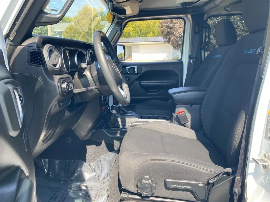 2023 Jeep Wrangler Rubicon 4xe photo 15