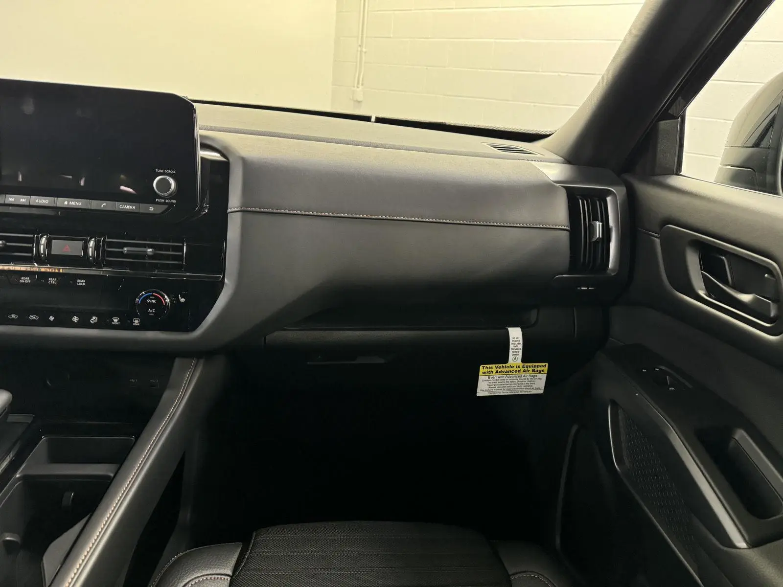 2025 Nissan Pathfinder Rock Creek photo 14
