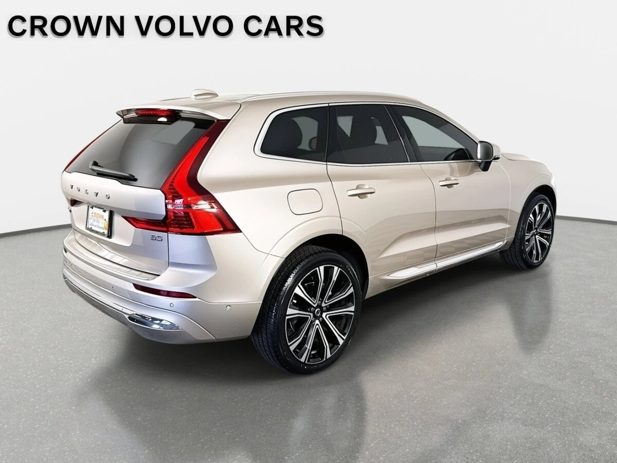 2023 Volvo - image 5