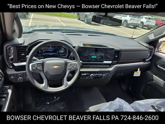 2025 Chevrolet Silverado 1500 LT photo 6