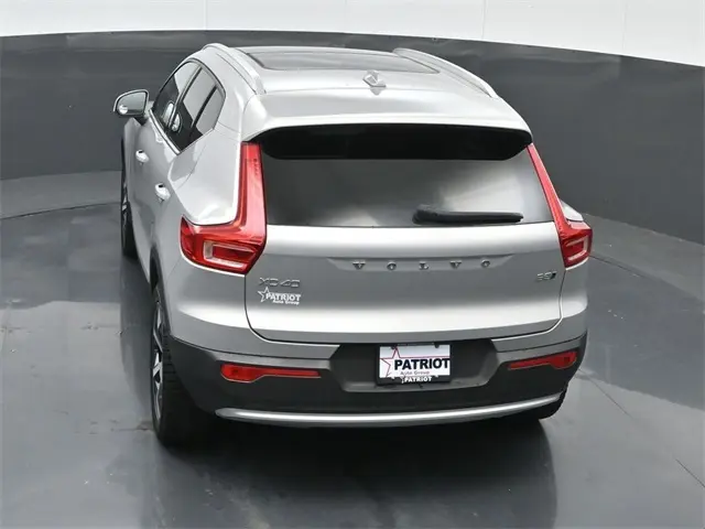 2024 Volvo XC40 Plus photo 36