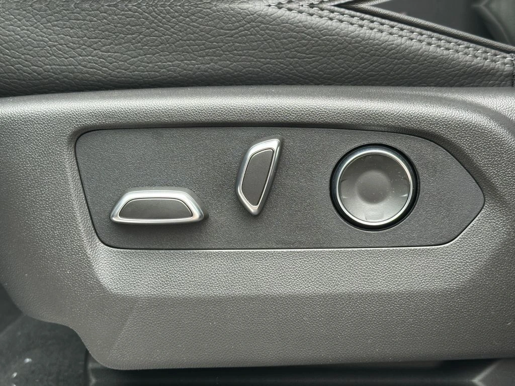 2026 GMC Sierra 3500HD Denali - Photo 40