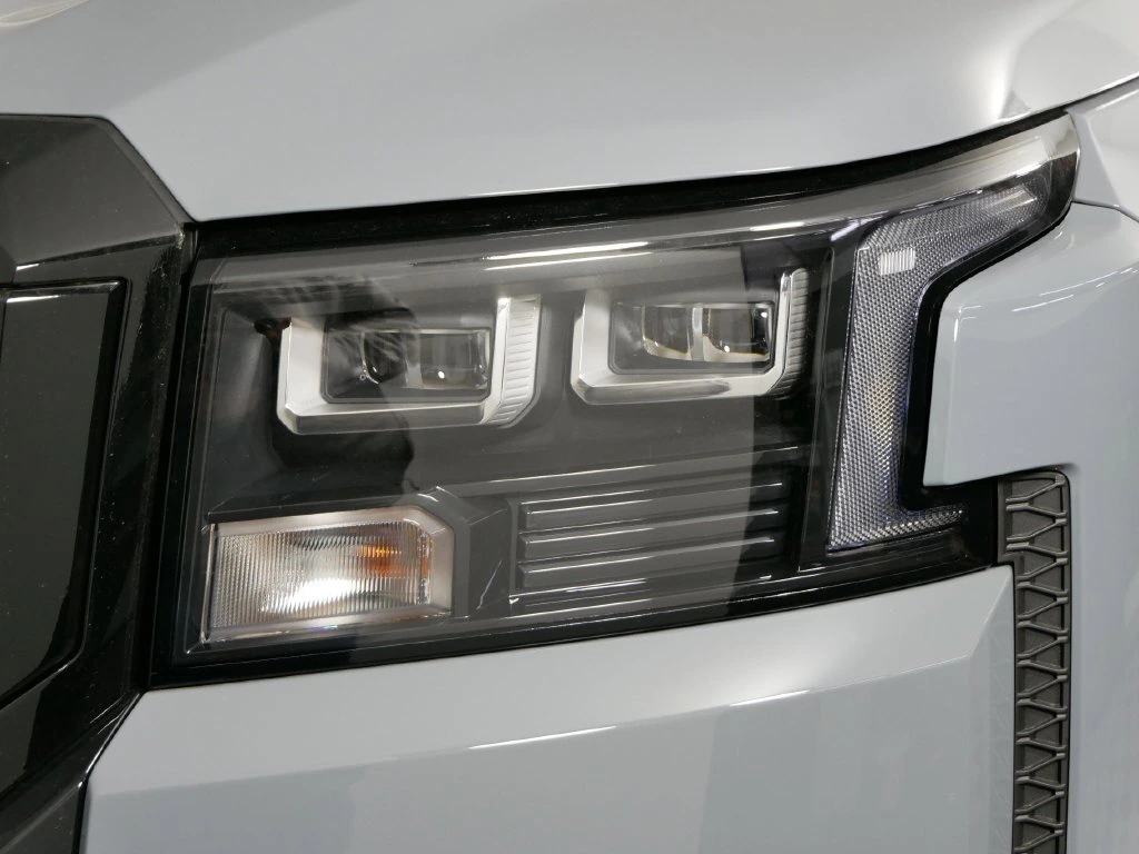 2026 Nissan Frontier SV - Photo 13