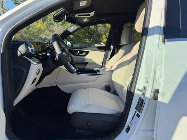 2026 Mercedes-Benz GLC Base - Photo 12