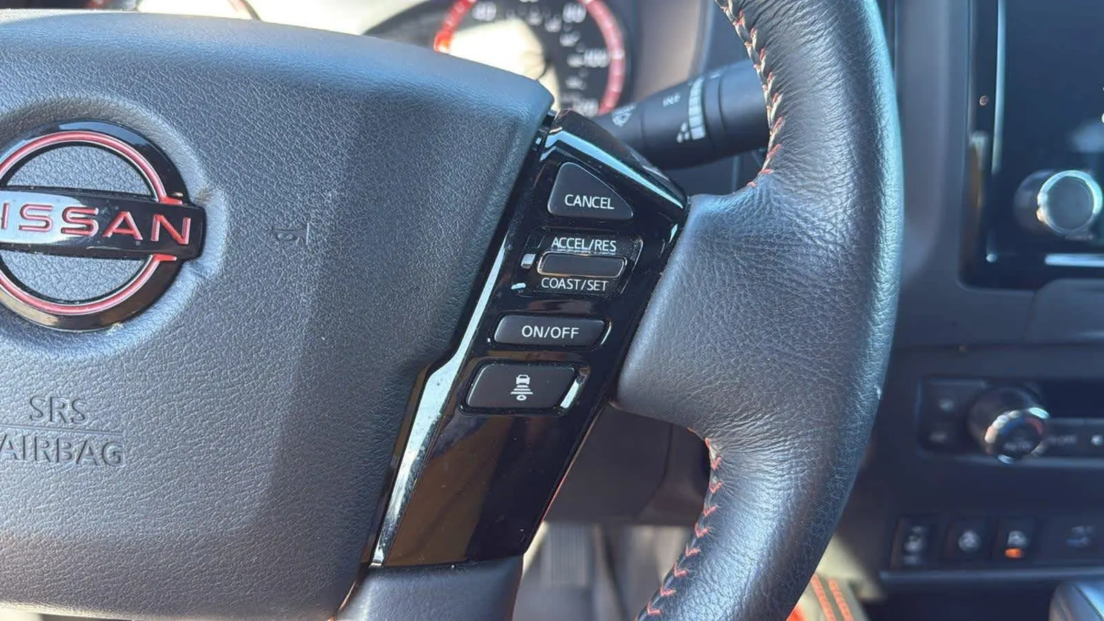 2023 Nissan Frontier PRO-4X photo 11