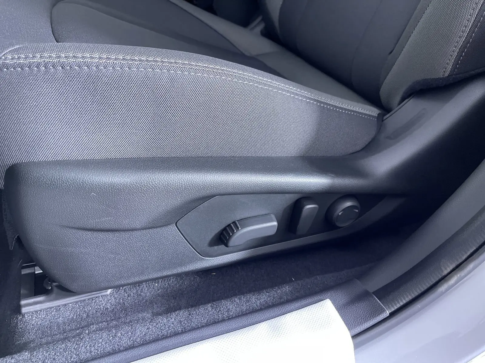 2025 Subaru Crosstrek Premium photo 10
