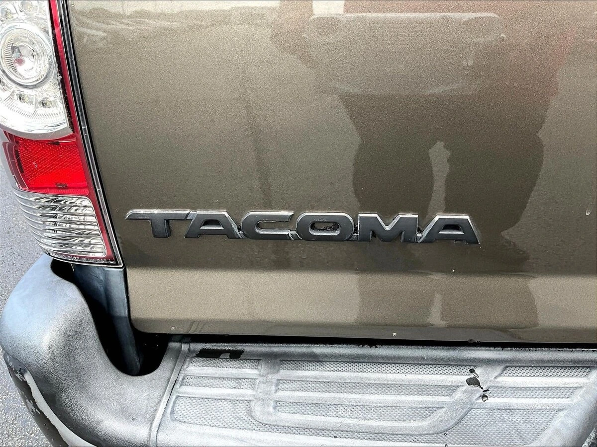 2015 Toyota Tacoma PreRunner - Photo 24
