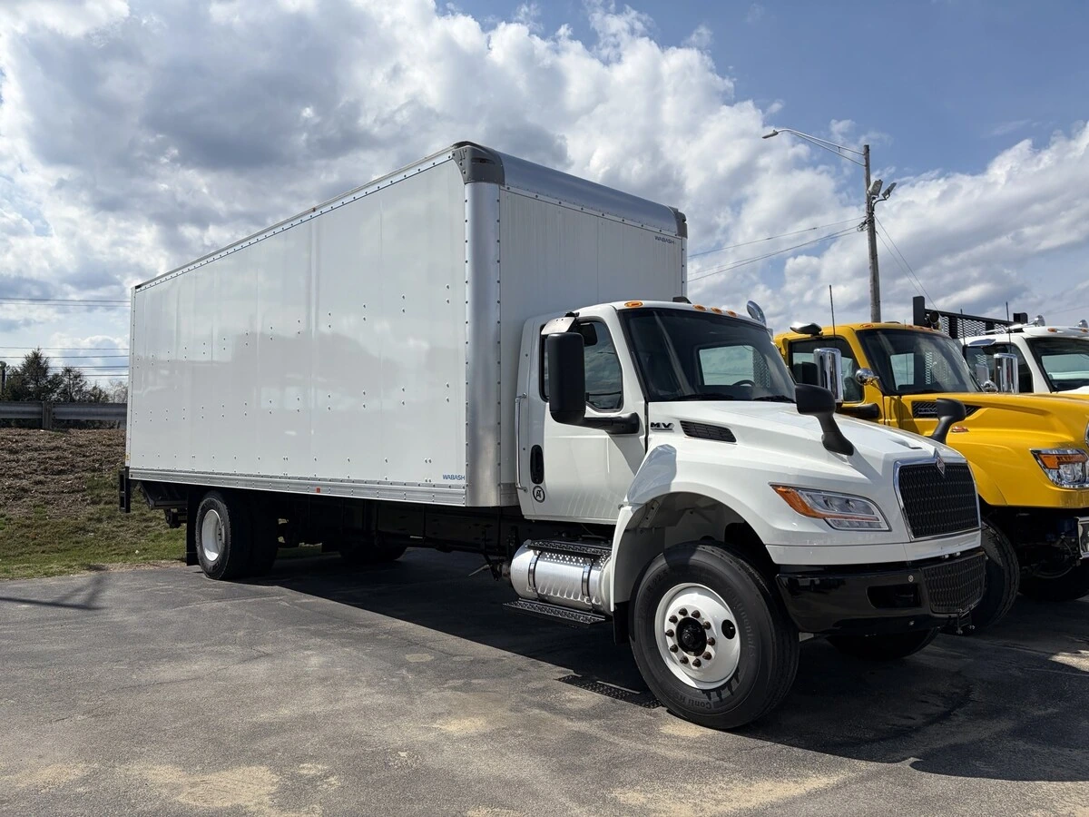 2025 International MV - image 2