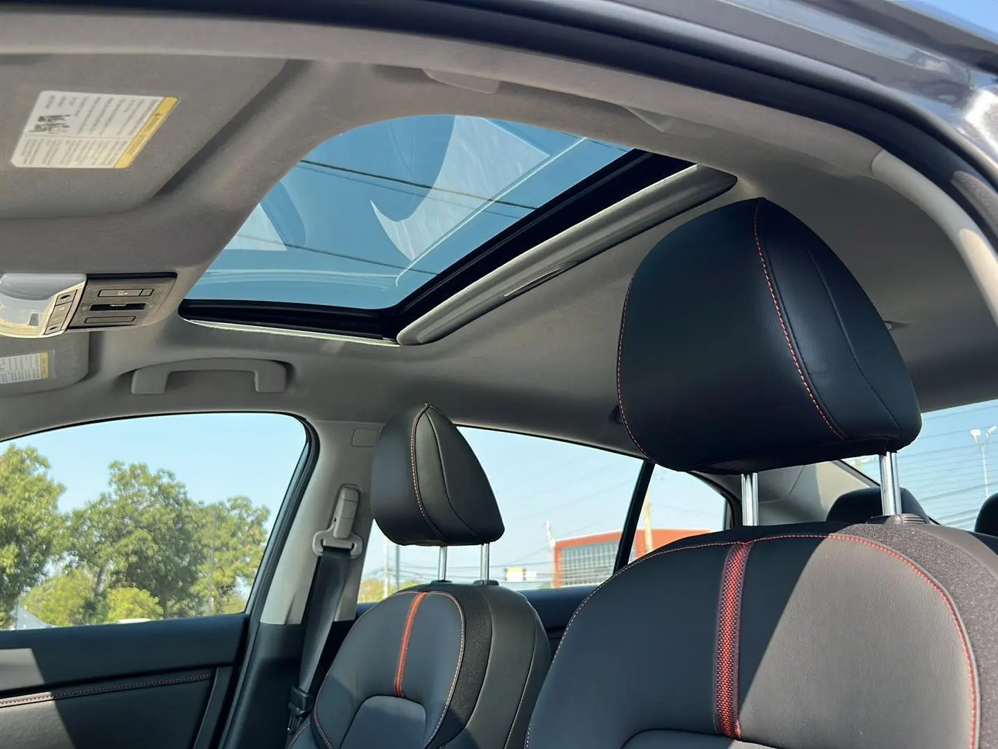 2025 Nissan Sentra SR photo 25