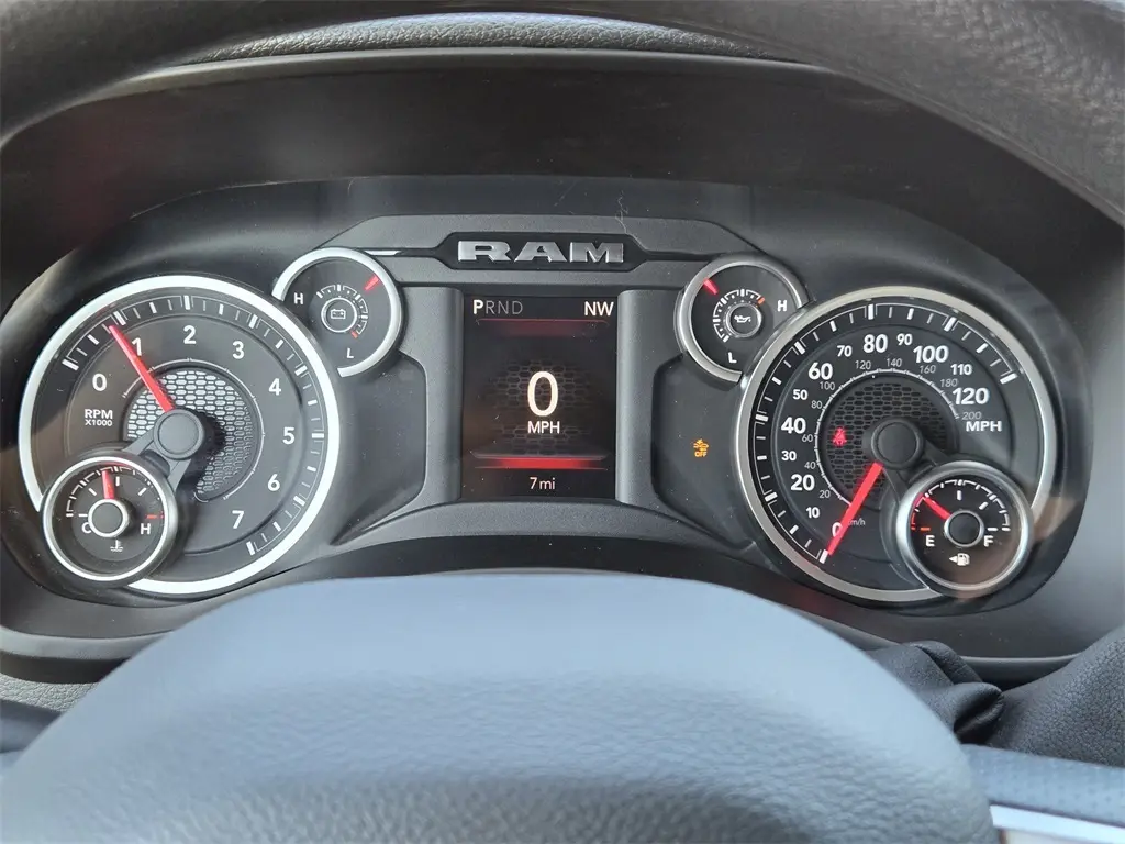 2026 Ram 2500 Tradesman photo 12