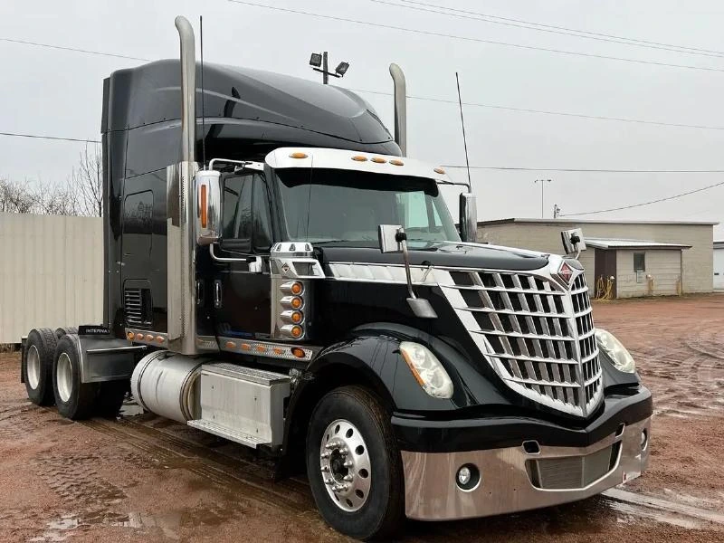 2015 International LoneStar - image 3