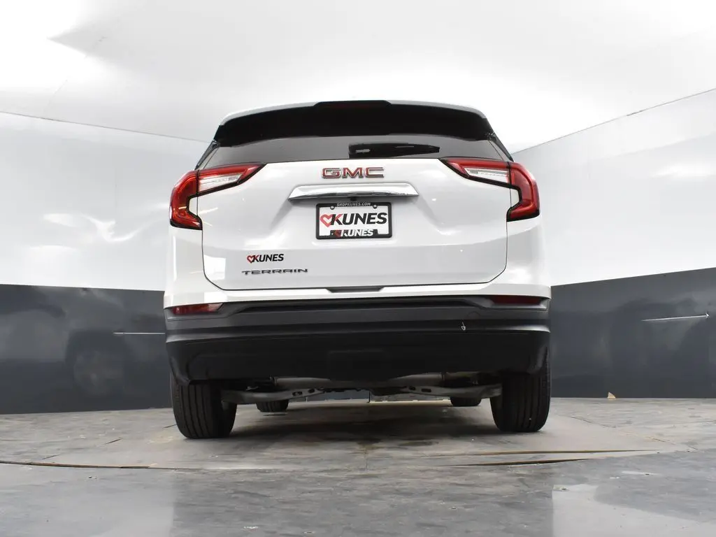 2024 Gmc Terrain SLE photo 34