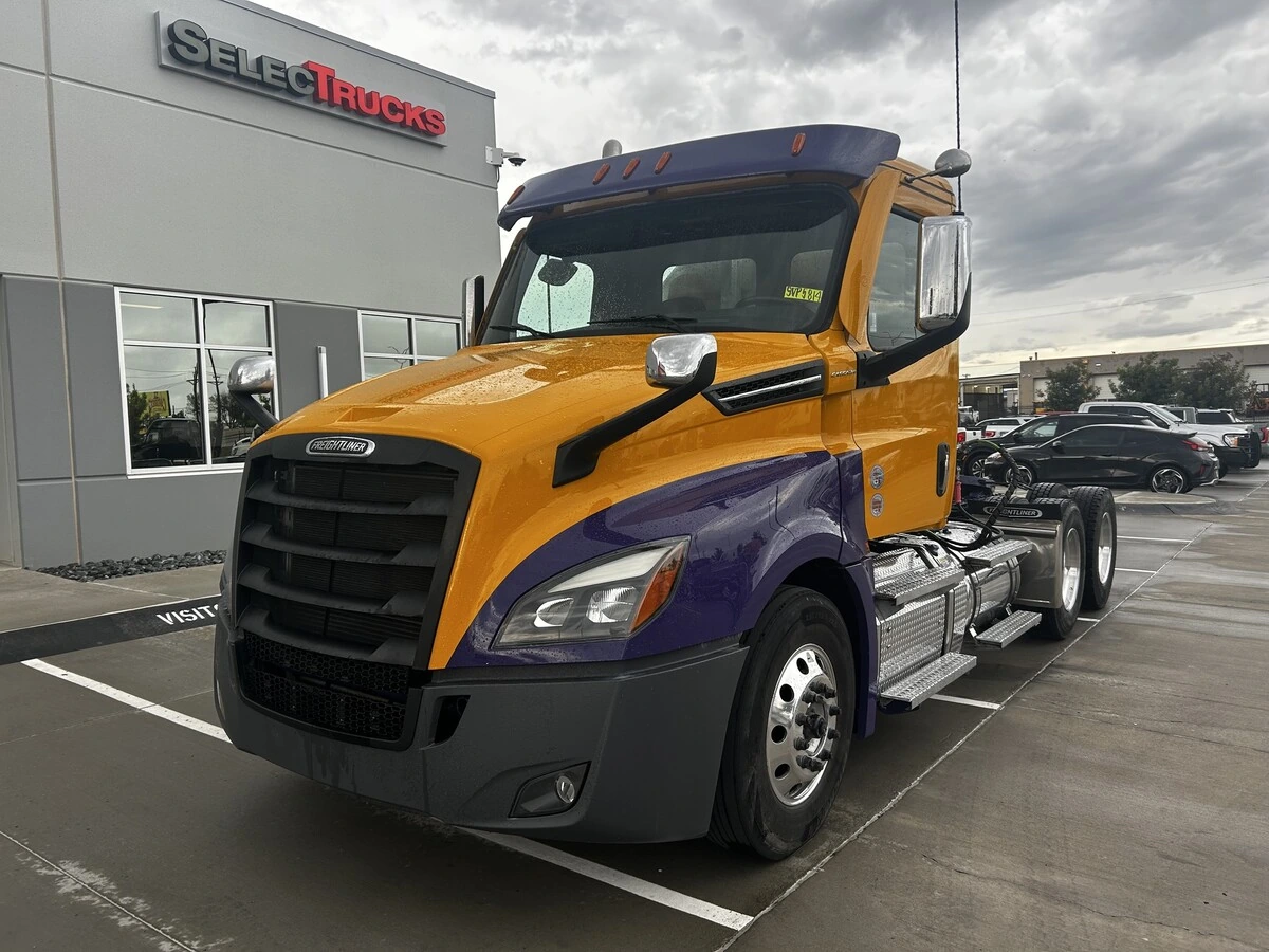 2025 Freightliner Cascadia