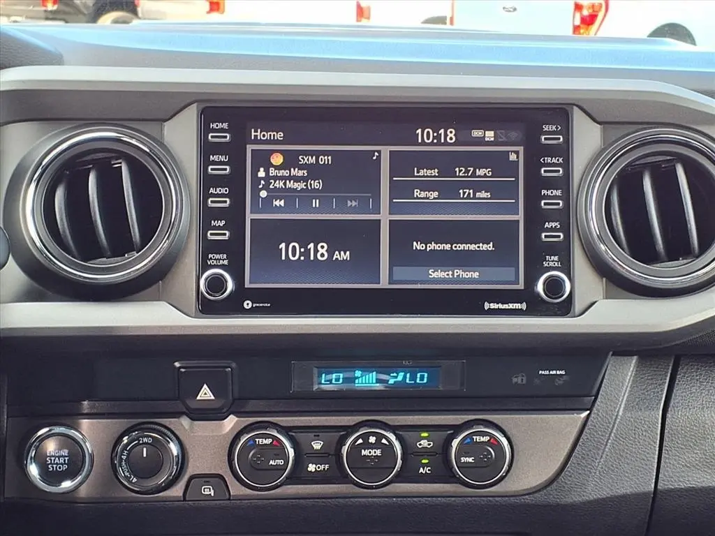 2021 Toyota Tacoma SR5 photo 21