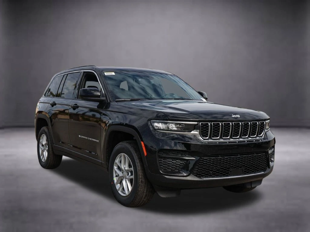 2026 Jeep Grand Cherokee Laredo