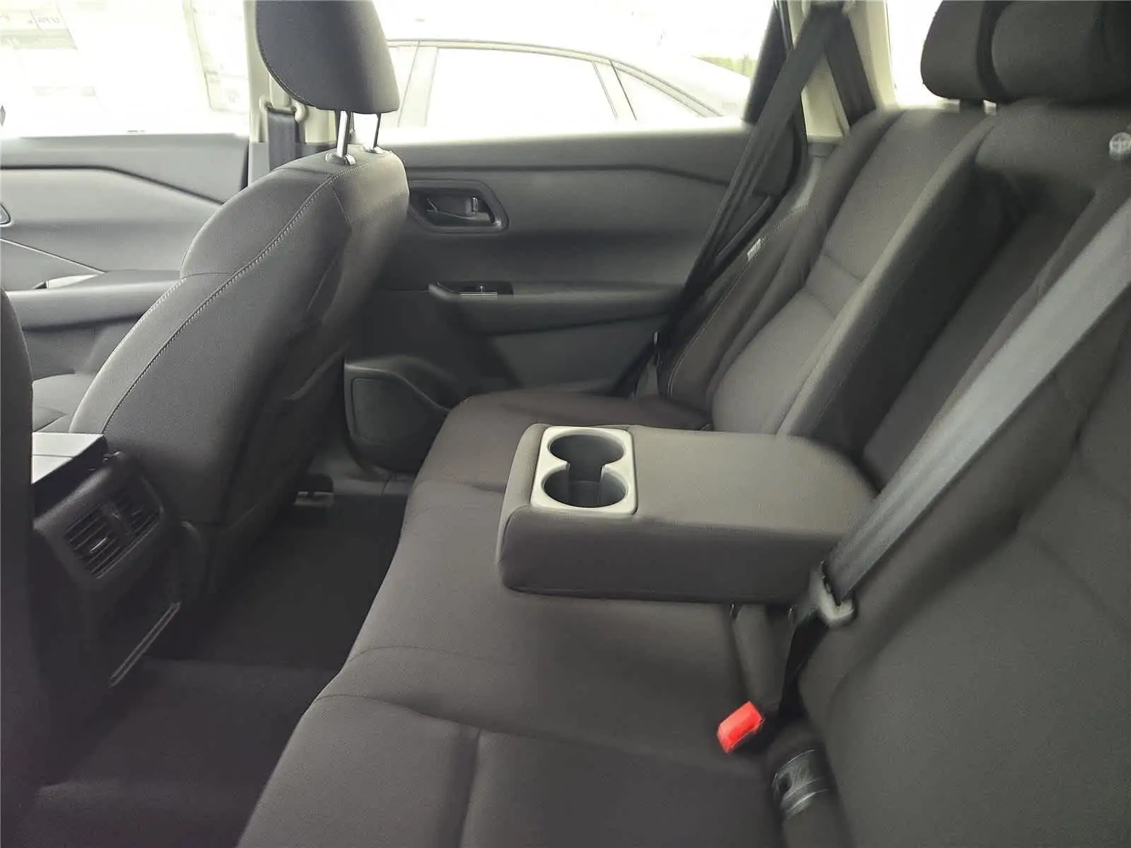 2026 Nissan Rogue S photo 5
