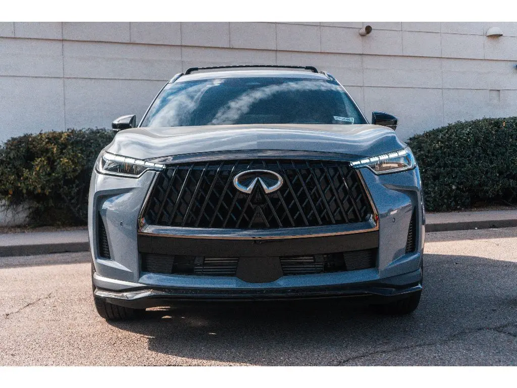 2026 Infiniti QX60 Luxe photo 2