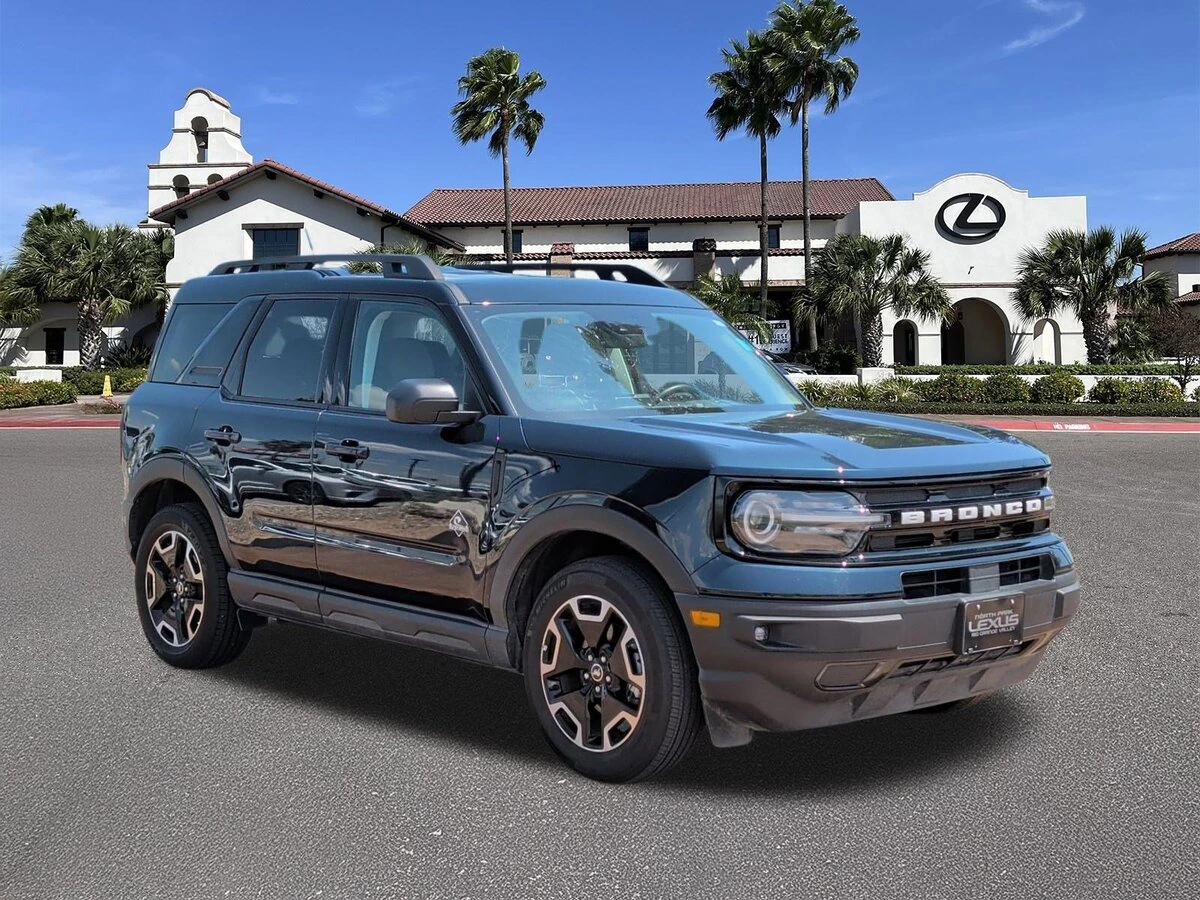 2023 Ford Bronco Sport Outer Banks 4X4's photo
