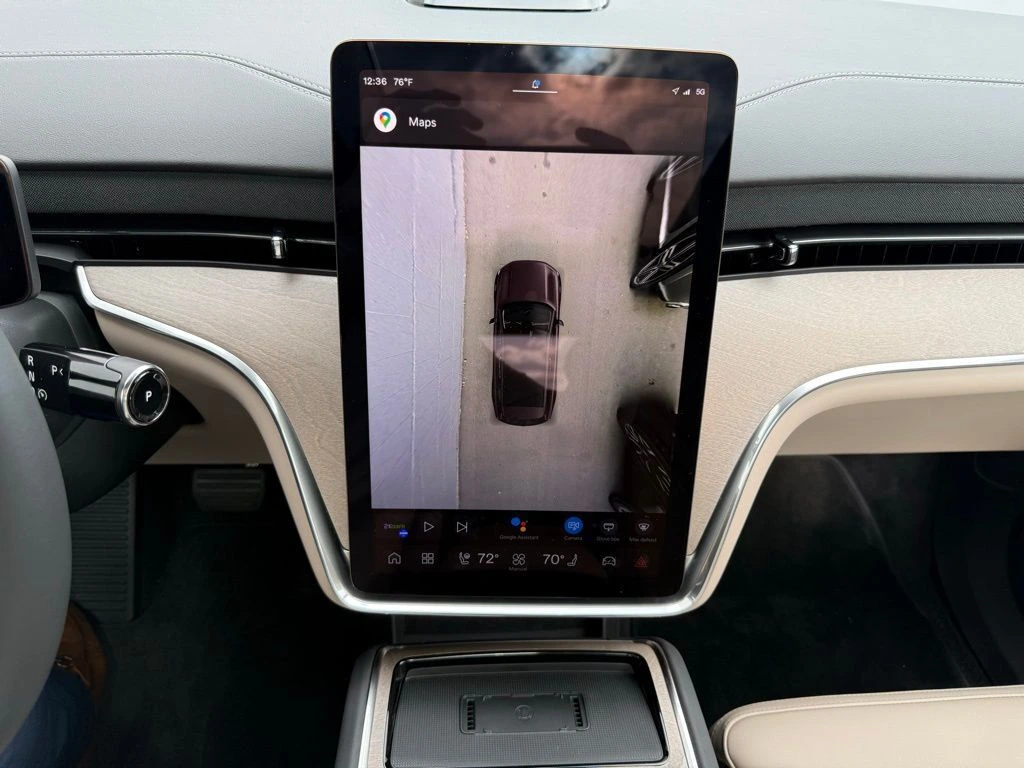 2025 Volvo - image 22